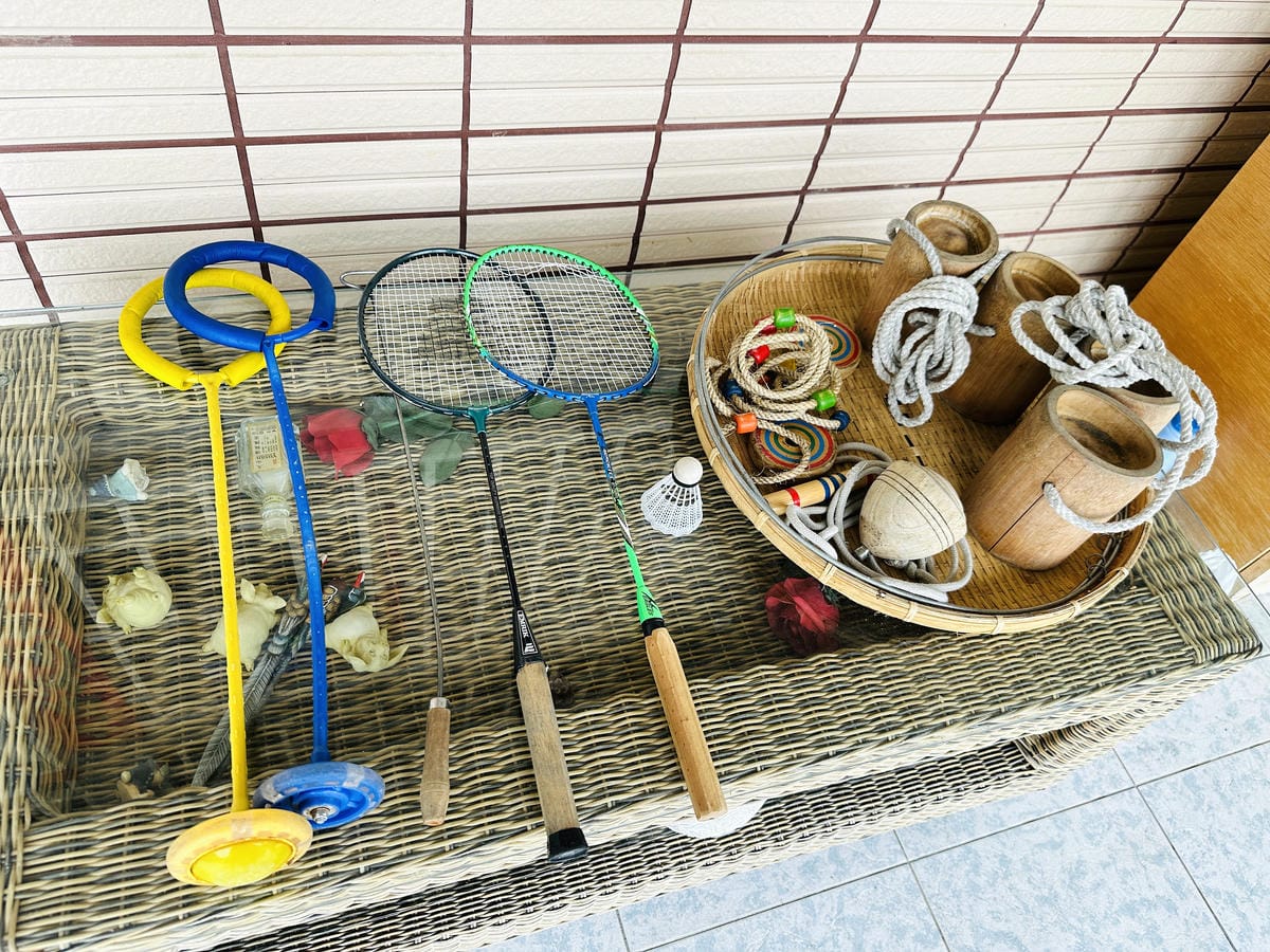 【行滿旅宿】嘉義竹崎親子包棟首選懷舊古玩、KTV嗨唱、煙火