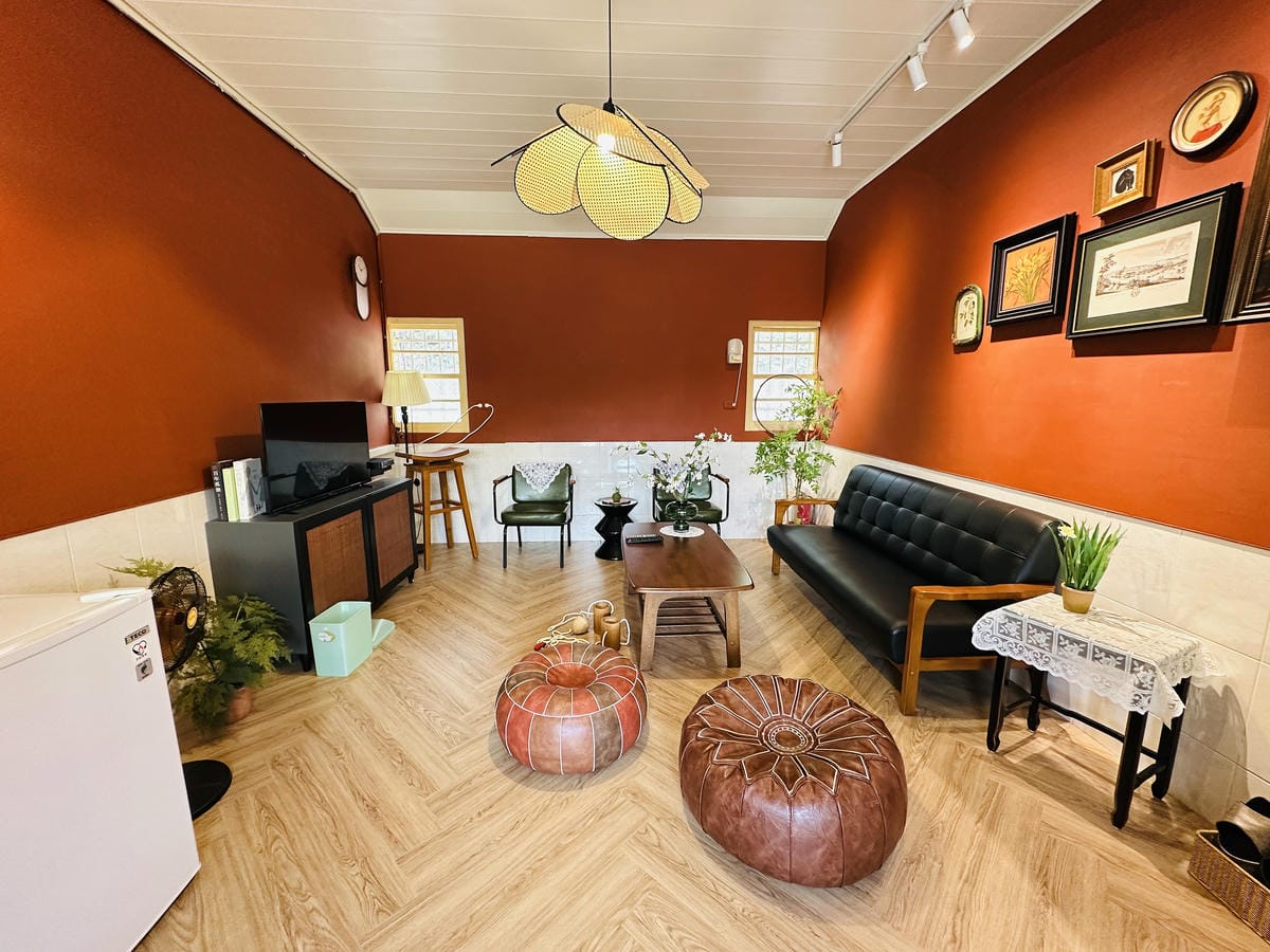 【行滿旅宿】嘉義竹崎親子包棟首選懷舊古玩、KTV嗨唱、煙火