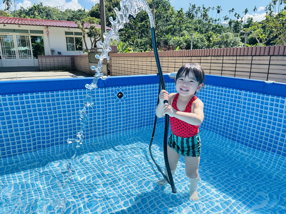 【行滿旅宿】嘉義竹崎親子包棟首選懷舊古玩、KTV嗨唱、煙火