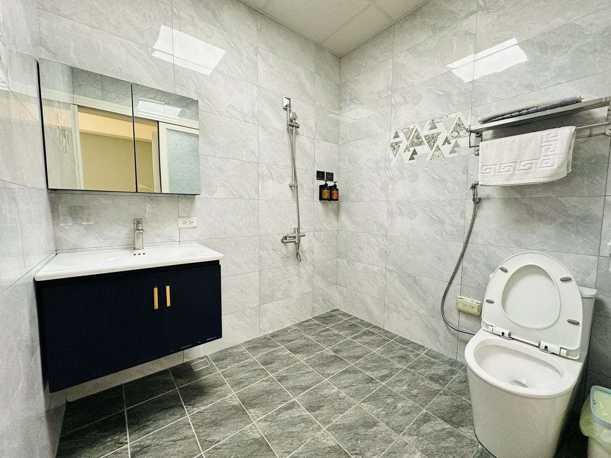 【徐徐民宿】嘉義竹崎20人包棟推薦電梯、KTV、烤肉區與玩