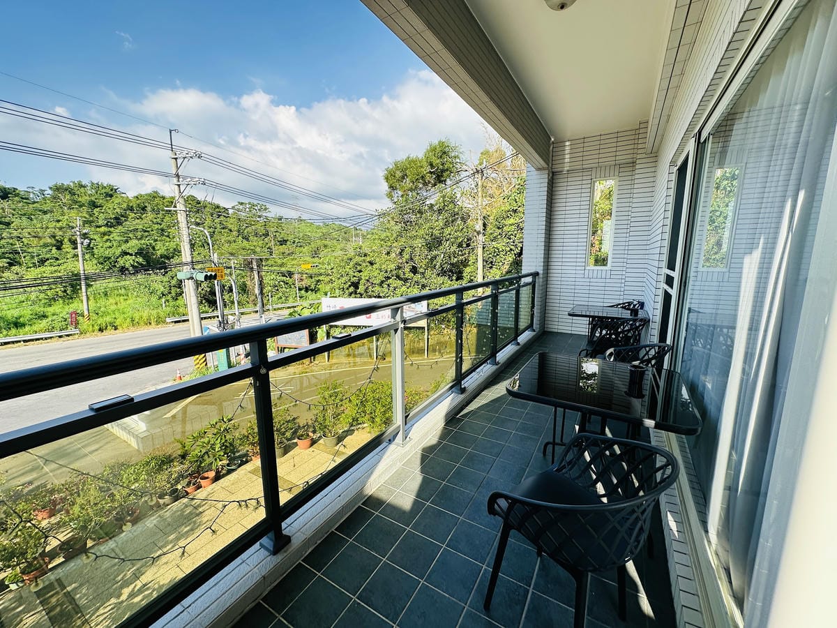 【徐徐民宿】嘉義竹崎20人包棟推薦電梯、KTV、烤肉區與玩