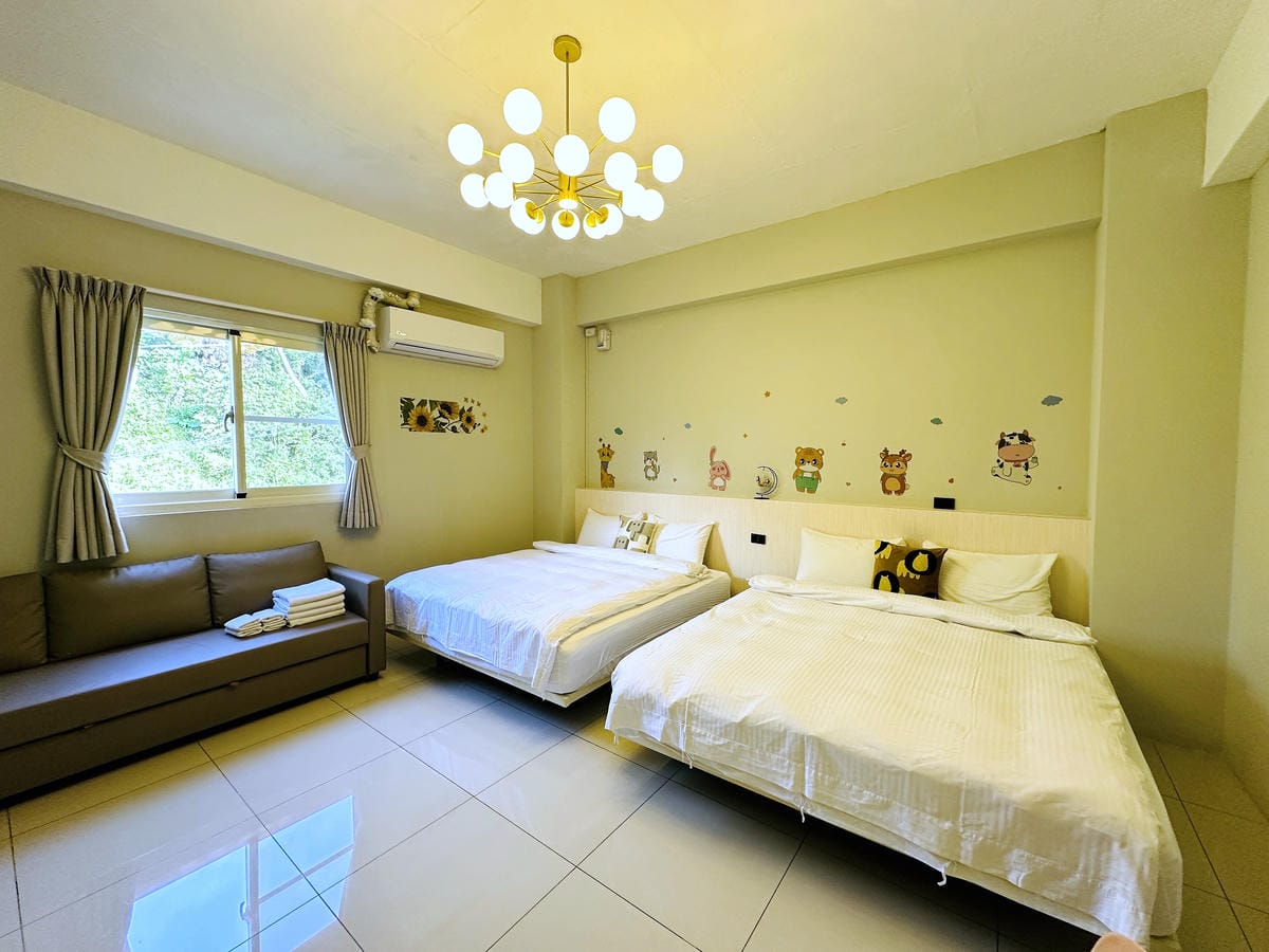 【徐徐民宿】嘉義竹崎20人包棟推薦電梯、KTV、烤肉區與玩