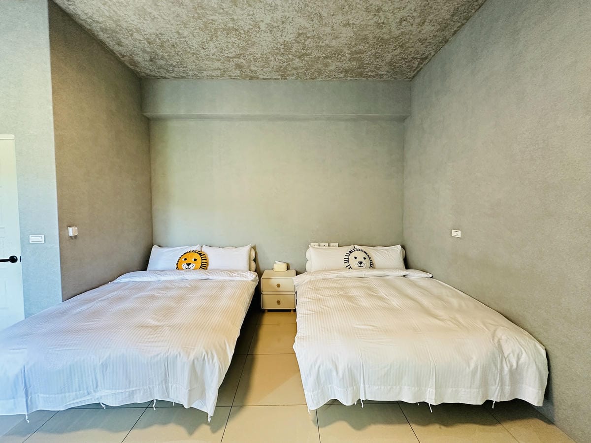 【徐徐民宿】嘉義竹崎20人包棟推薦電梯、KTV、烤肉區與玩