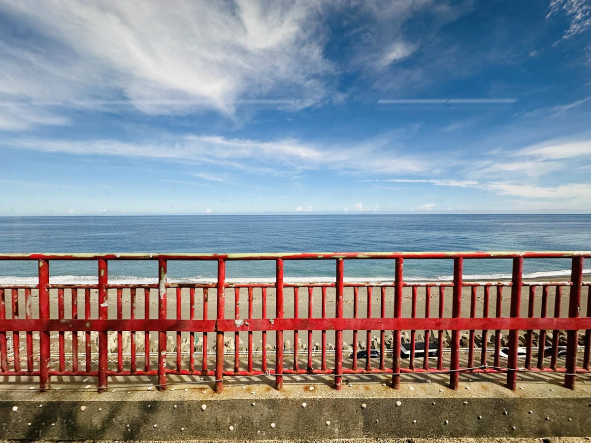 【環島之星萌旅號】三麗鷗主題列車一日環島親子同樂、拍照打卡