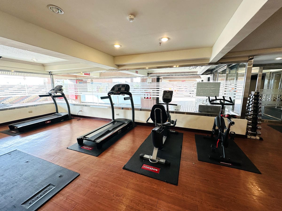 【鎮寶大飯店】南投埔里住宿開箱結合藝術氛圍與完善設施的經典