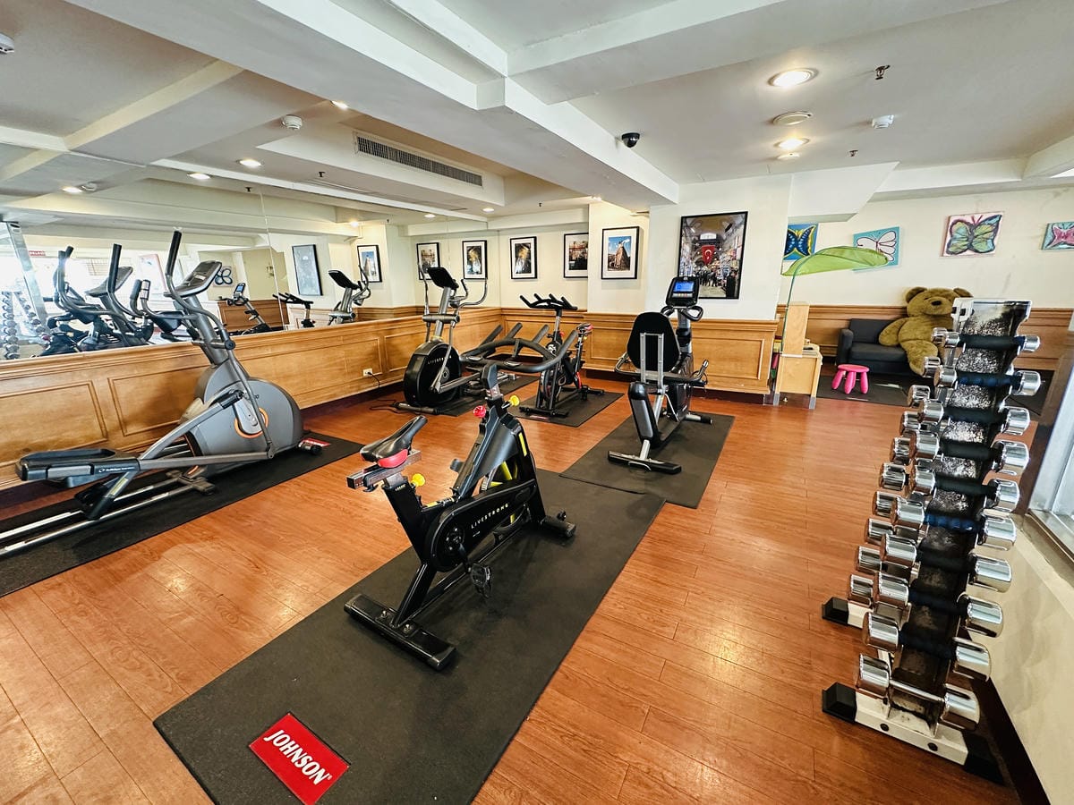 【鎮寶大飯店】南投埔里住宿開箱結合藝術氛圍與完善設施的經典