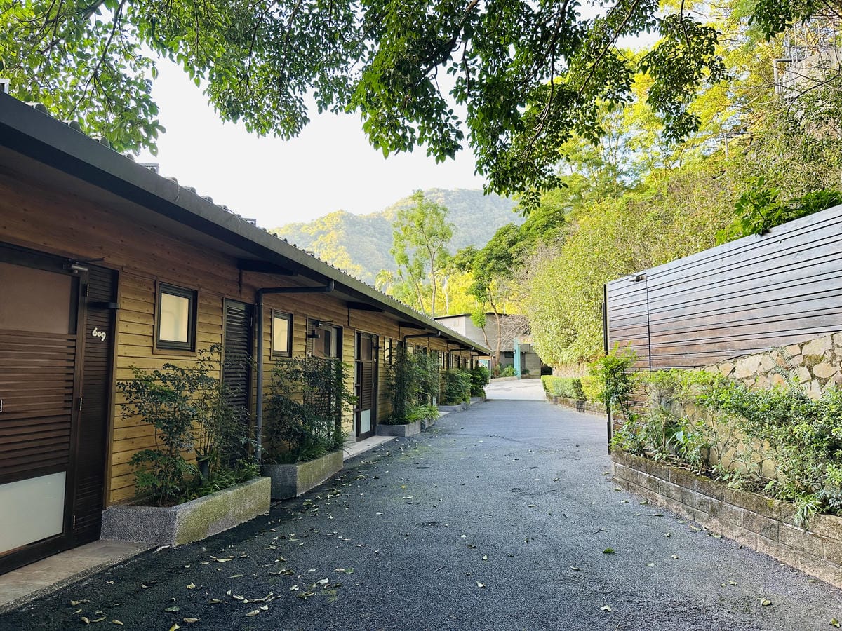 【大板根森林溫泉酒店】新北三峽寵物親子房入住開箱森林、溫泉