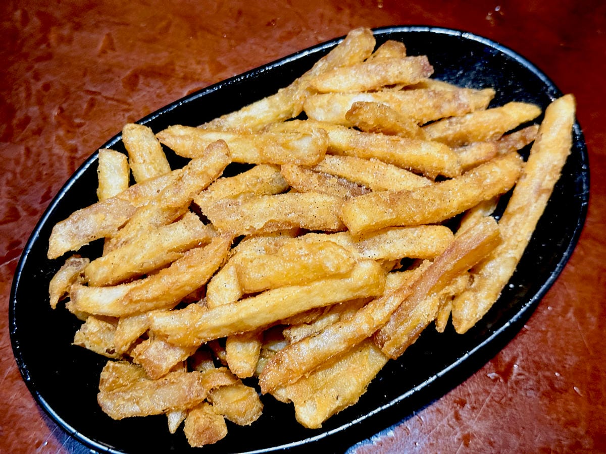 【雞老闆士林店】士林夜市超人氣串燒居酒屋主打桶仔雞、現烤串