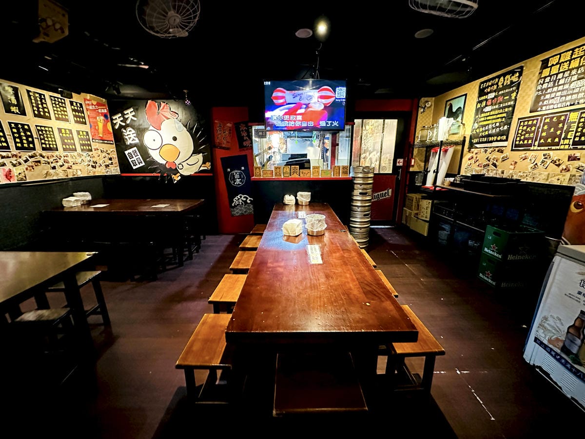 【雞老闆士林店】士林夜市超人氣串燒居酒屋主打桶仔雞、現烤串